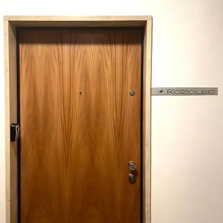 Big Flat In The Centre *
